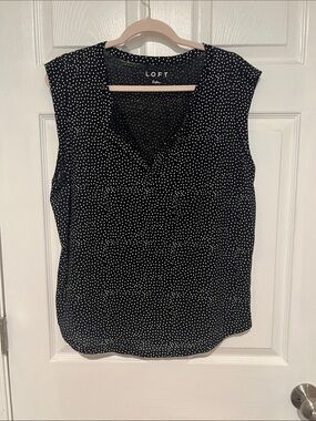 LOFT Navy White Polka Dot V-Neck Sleeveless Top